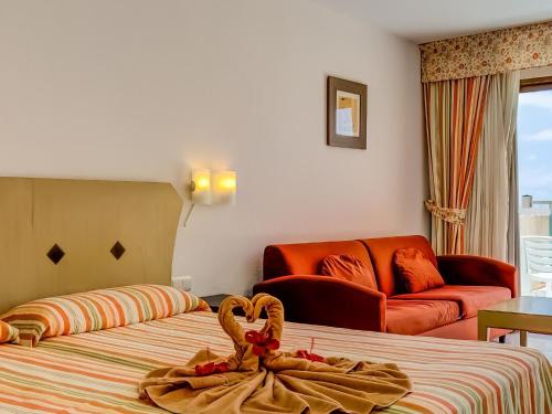 Habitación Doble Estándar del hotel SBH Taro Beach. Foto 11