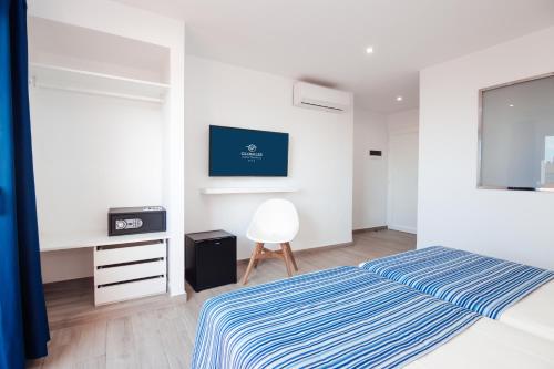 Habitación Doble Superior del hotel Globales Costa Tropical. Foto 1