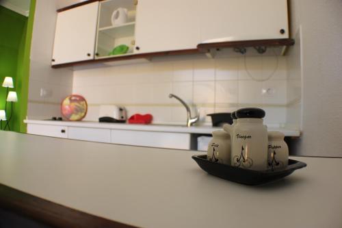 Apartamento Superior con vistas a la piscina del hotel La Piramide. Foto 5