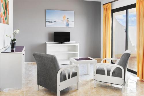 Apartamento de 1 dormitorio con vistas al mar del hotel Elba Lucía Sport and Suite. Foto 3