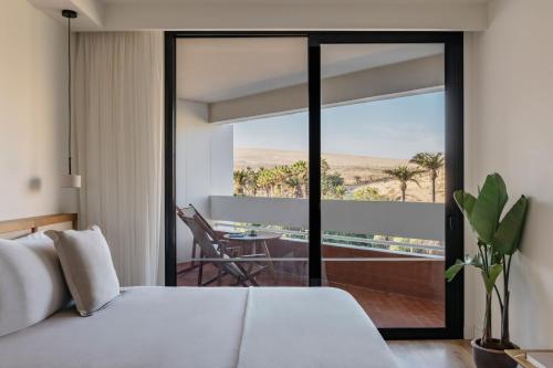 Habitación Premium con sofá cama doble del hotel Paradisus by Meliá Fuerteventura. Foto 4