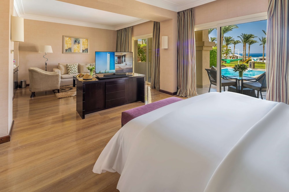 Suite con Acceso a Piscina del hotel Rixos Sharm El Sheikh Adults Only 18 +. Foto 1