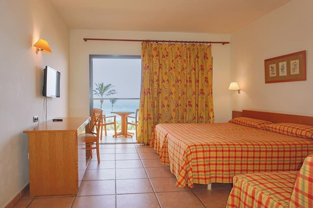 Habitación doble, vistas al mar del hotel SBH Club Paraiso Playa. Foto 6