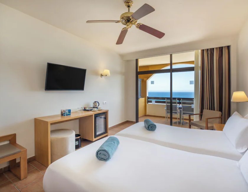Habitación doble Vista Mar Lujo 1 Cama king del hotel Occidental Jandia Playa. Foto 1