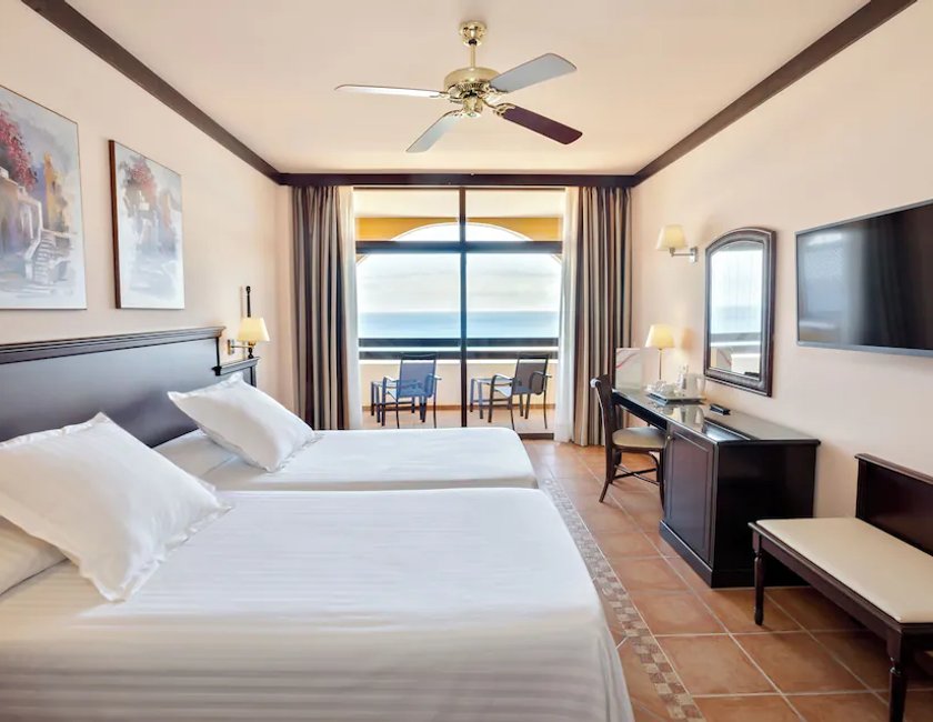 Habitación familiar Vista Mar 1 Cama king del hotel Occidental Jandia Playa. Foto 2