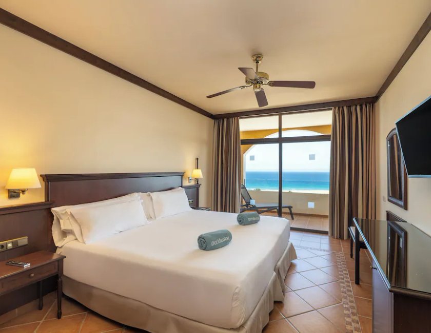 Suite Vista Mar Lujo Superior 1 Cama king 1 habitación del hotel Occidental Jandia Playa. Foto 2