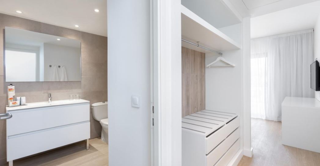 Junior suite Vista Mar o Piscina del hotel Sol Fuerteventura Jandía All Suites. Foto 5