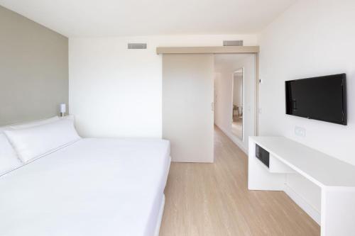 Suite Junior Xtra con vistas al mar del hotel Sol Fuerteventura Jandía All Suites