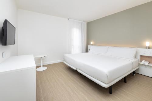 Suite Junior con terraza del hotel Sol Fuerteventura Jandía All Suites. Foto 9