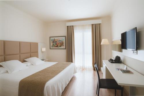 Habitación doble con balcón del hotel Pirineo Figueres by Pierre and Vacances