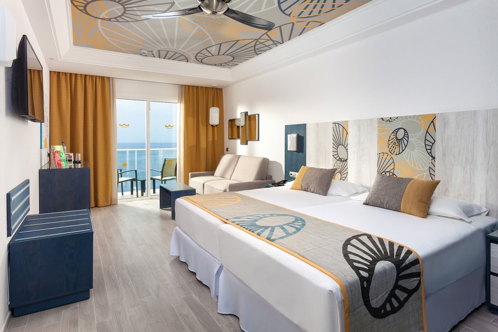 Habitación estándar doble, vistas al mar (Sofa Bed) del hotel Riu Vistamar - All Inclusive. Foto 5