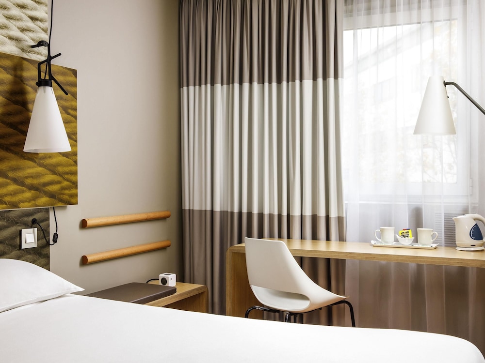 Habitación doble Vista ciudad 2 Camas individuales del hotel Ibis Bristol Centre. Foto 4