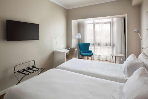 Habitación doble Vista ciudad 1 Cama doble del hotel Nh Las Palmas Playa Las Canteras