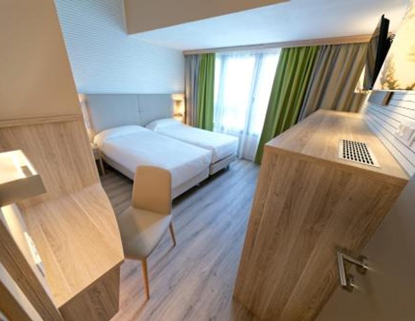 Habitación Triple del hotel Bull Astoria. Foto 1