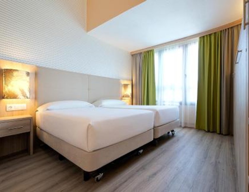 Habitación Triple del hotel Bull Astoria. Foto 3