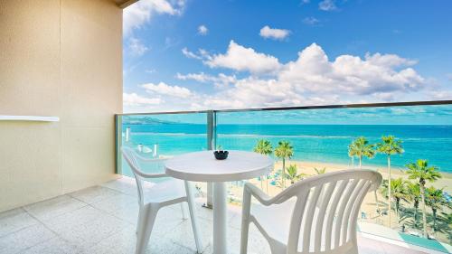 Twin Room with Sea View Spa Acces included del hotel Bull Reina Isabel and Spa. Foto 1