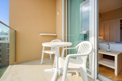 Single Room Spa Acces included del hotel Bull Reina Isabel and Spa. Foto 5