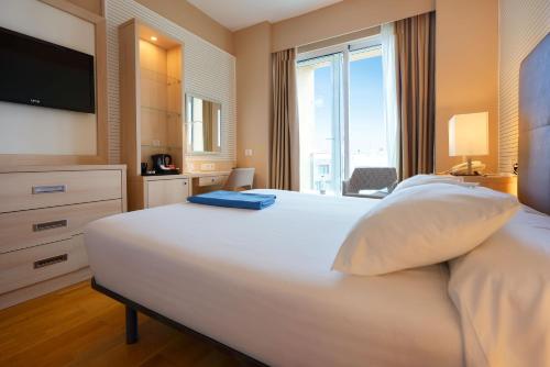 Single Room Spa Acces included del hotel Bull Reina Isabel and Spa. Foto 8