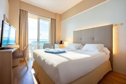 Habitación Individual con vistas al mar y acceso gratuito al spa del hotel Bull Reina Isabel and Spa
