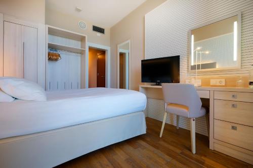 Habitación Individual con vistas al mar y acceso gratuito al spa del hotel Bull Reina Isabel and Spa. Foto 6