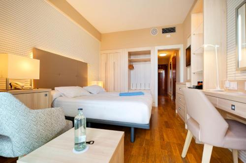 Habitación Individual con acceso gratuito al spa del hotel Bull Reina Isabel and Spa. Foto 3