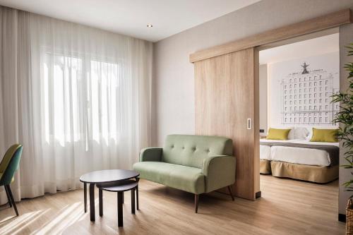 Suite Junior del hotel Sercotel Parque. Foto 2