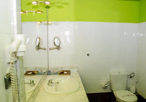 Habitación Doble - 1 o 2 camas del hotel Ciudad De Alcala. Foto 6