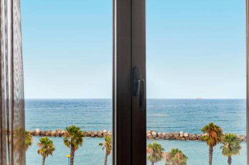 Queen Room with Ocean View del hotel Ac Iberia Las Palmas. Foto 2