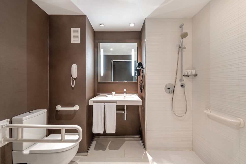 Habitación estándar, 1 cama de matrimonio grande del hotel Ac Iberia Las Palmas. Foto 6