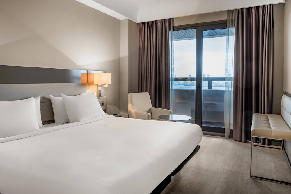 Habitación doble Vista Mar 1 Cama king Accesible Con Vistas del hotel Ac Iberia Las Palmas