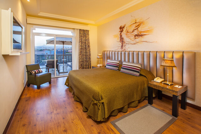 Suite Superior del hotel Lopesan Villa Del Conde Resort and Thalasso. Foto 2