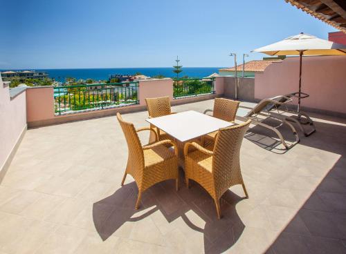 Deluxe Double Room with View del hotel Lopesan Villa Del Conde Resort and Thalasso