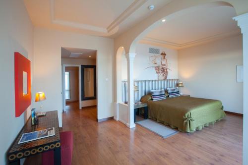 Senior Suite del hotel Lopesan Villa Del Conde Resort and Thalasso. Foto 4