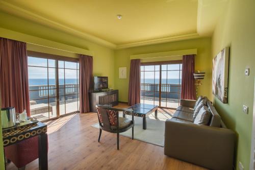 Suite Senior del hotel Lopesan Villa Del Conde Resort and Thalasso. Foto 1