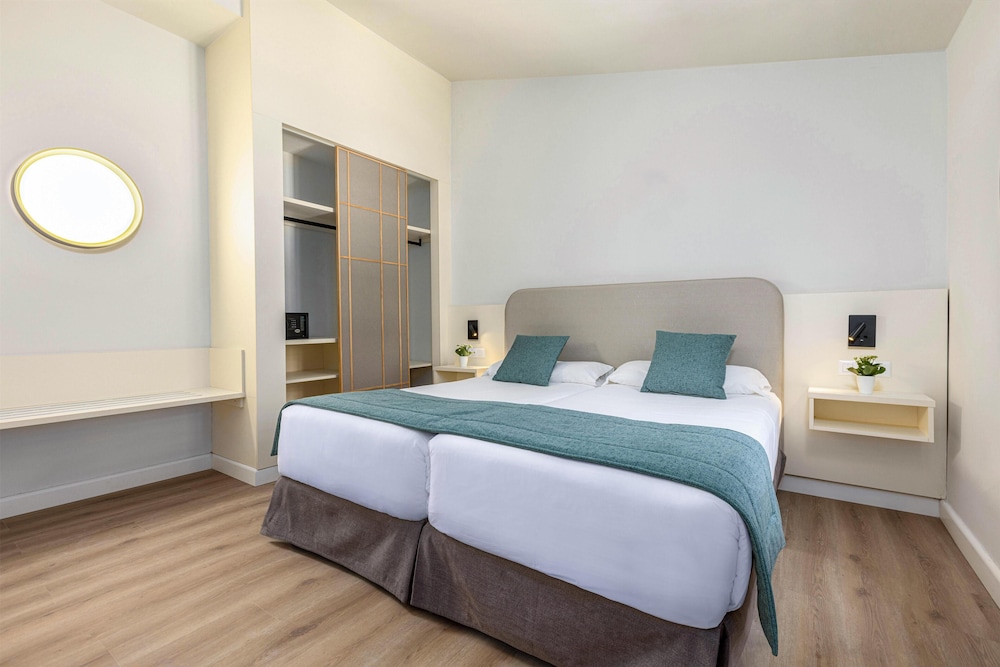 Bungalow Vista Jardín 3 habitaciones 6 camas individuales del hotel Maspalomas Resort By Dunas. Foto 1