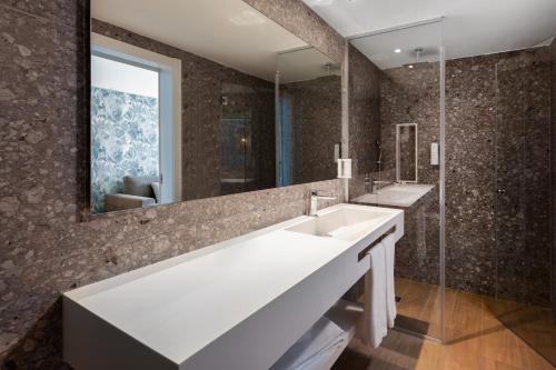 Suite Junior del hotel Kumara Serenoa By Lopesan Hotels. Foto 3