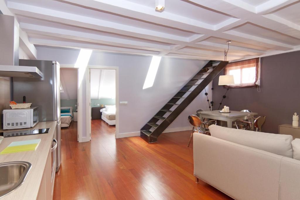 Duplex 3 habitaciones del hotel Madrid Smartrentals Atocha. Foto 1