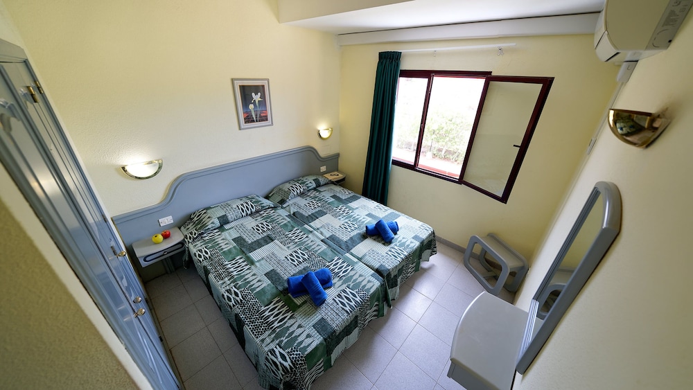 Bungalow Deluxe del hotel Bungalows Maspalomas Oasis Club. Foto 1