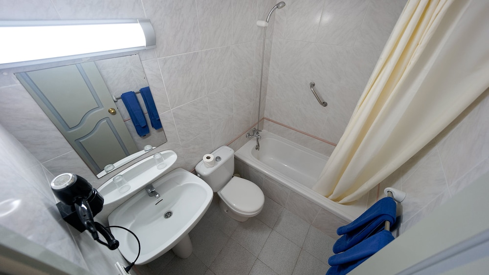 Bungalow Deluxe del hotel Bungalows Maspalomas Oasis Club. Foto 11