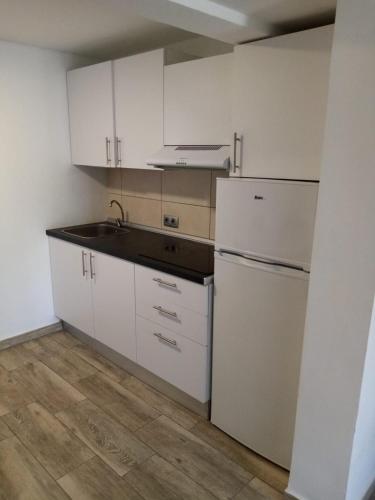 Apartamento Superior con vistas a la piscina del hotel Sun's Gardens. Foto 5