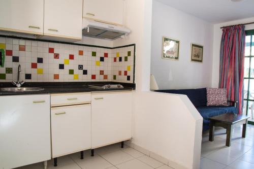 Apartamento con vistas a la piscina del hotel Sun's Gardens. Foto 9