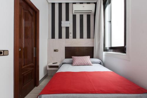 Habitación Individual del hotel Castilla I - Atocha. Foto 8