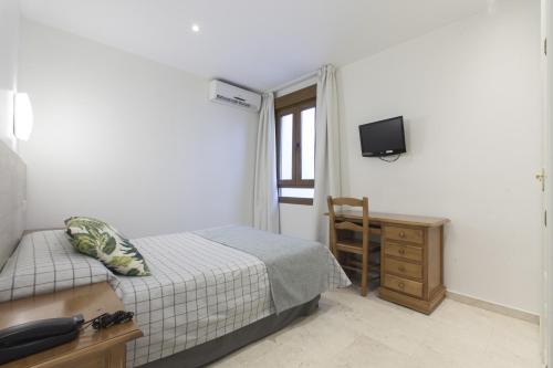 Habitación Doble del hotel Castilla Ii - Puerta Del Sol. Foto 47