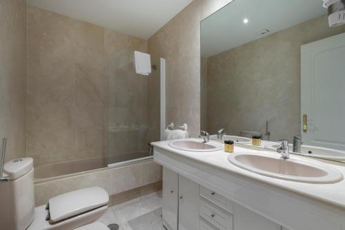 Habitación Doble - 2 camas del hotel Castilla Ii - Puerta Del Sol. Foto 10