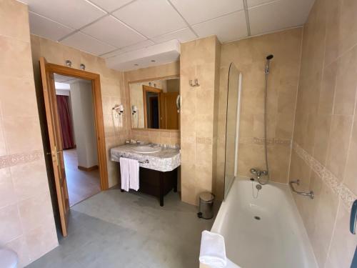 Habitación Individual Pequeña del hotel Equo Aranjuez. Foto 1