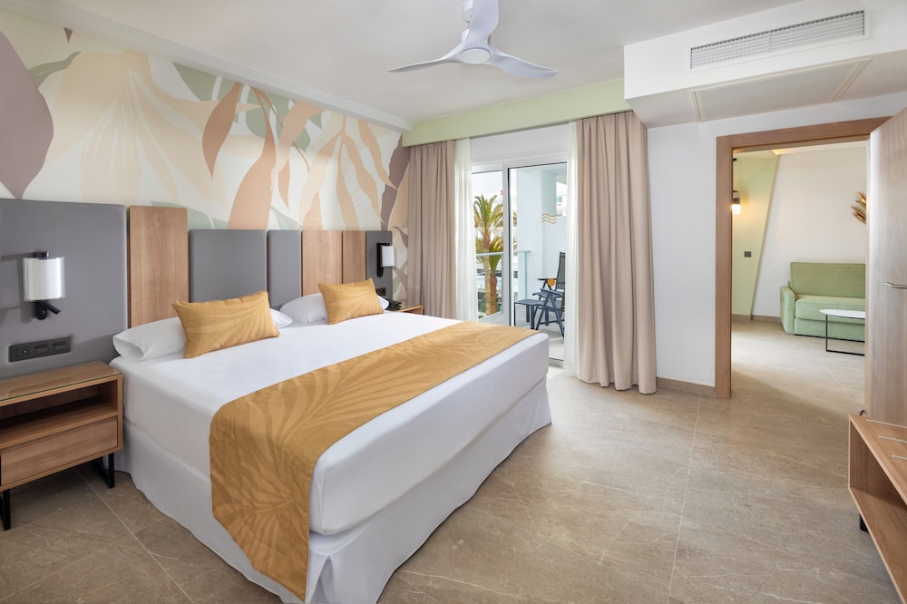 Suite junior, balcón, vistas al jardín del hotel Riu Palace Maspalomas - Adults Only