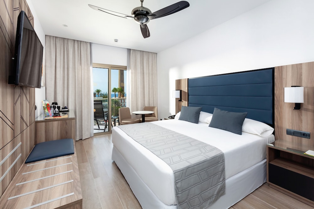 Habitación Doble con vistas al jardín del hotel Riu Palace Oasis