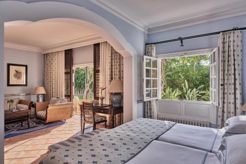 Junior suite Lujo Vista Piscina Vista Jardin 2 Camas individuales del hotel Seaside Grand Residencia