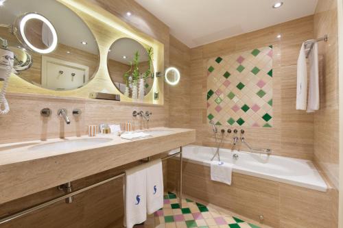 Suite del hotel Seaside Palm Beach. Foto 2