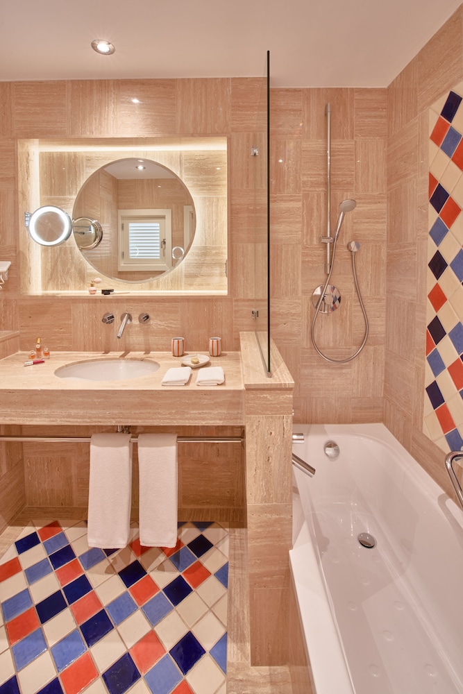 Habitación doble superior, vistas al mar (or Pool View) del hotel Seaside Palm Beach. Foto 3